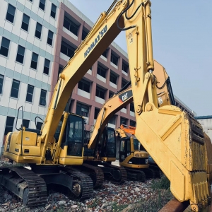 KOMATSU PC200-7