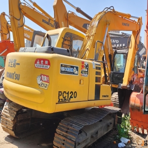 KOMATSU PC120