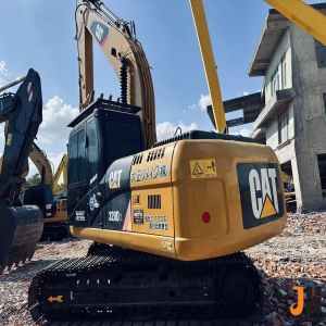 CAT 320D